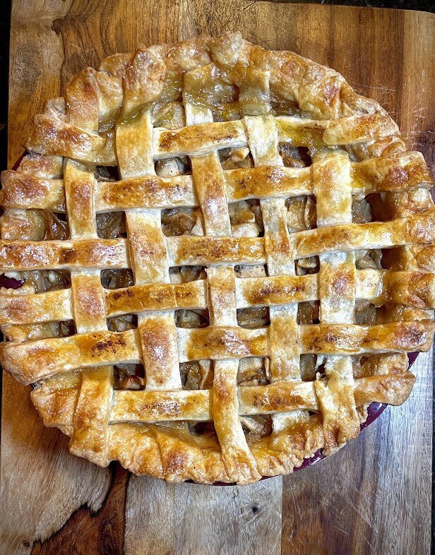picture of an apple pie