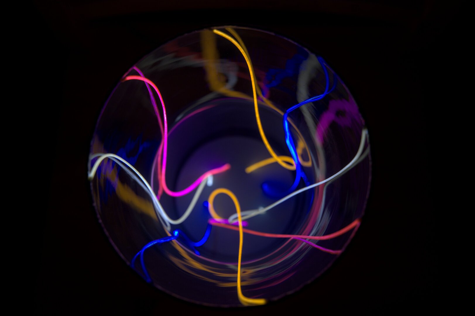 Vase avec filaments leds multicolores