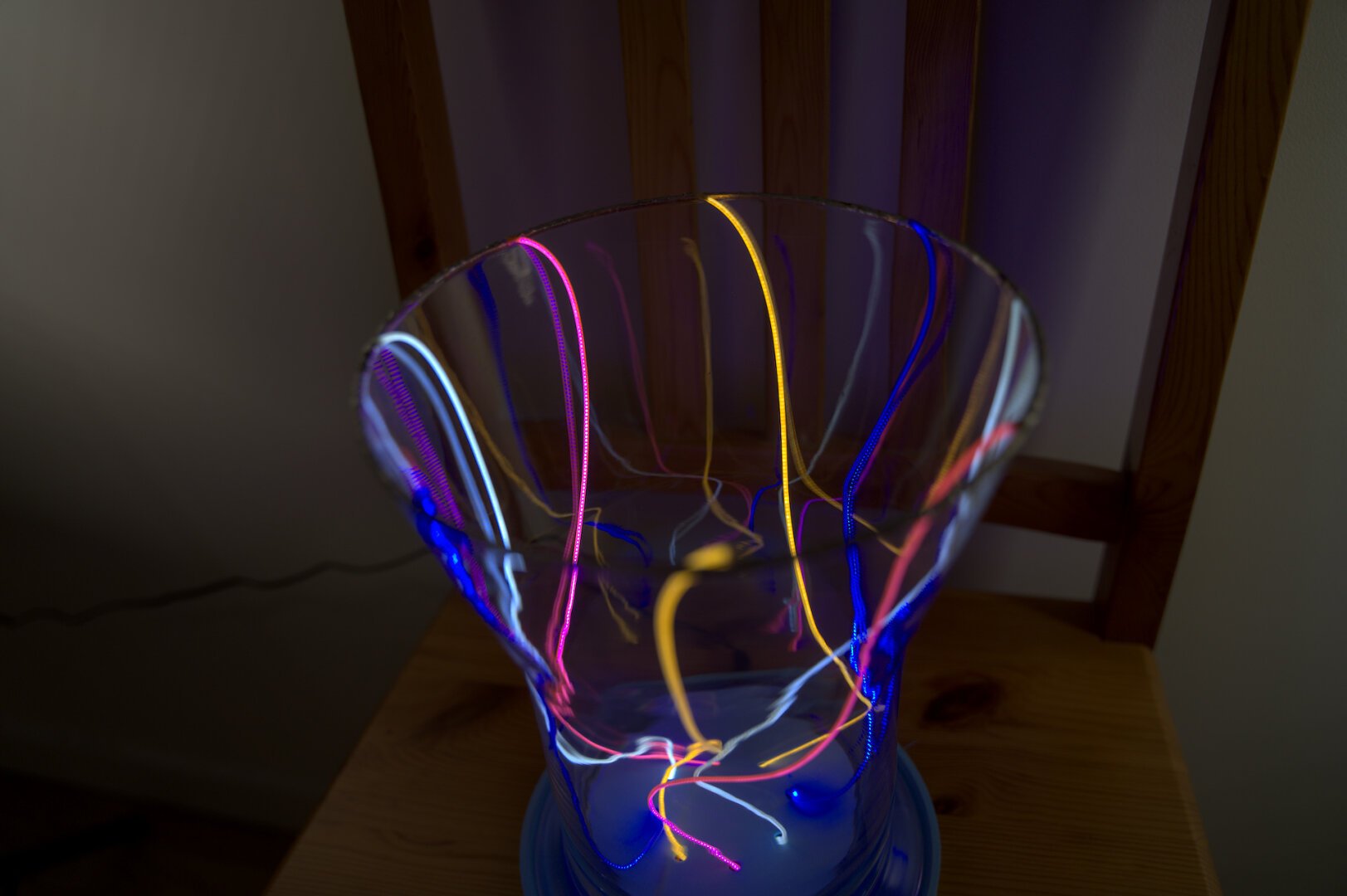 Vase avec filaments leds multicolores