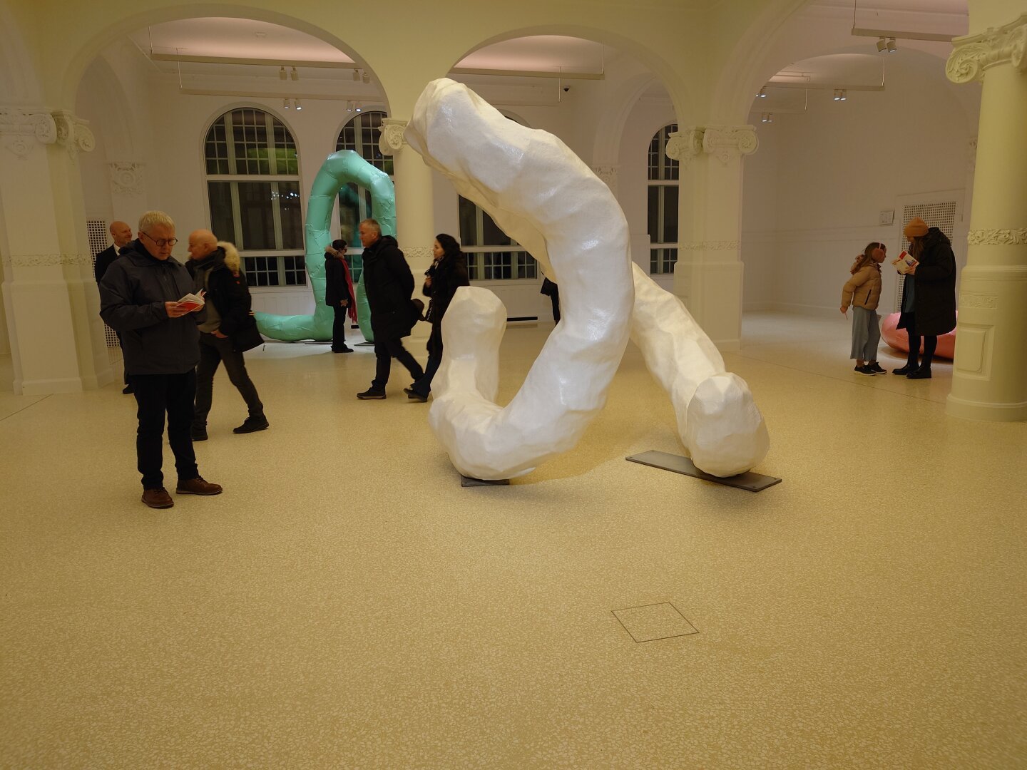 A white, long poop sculpture.