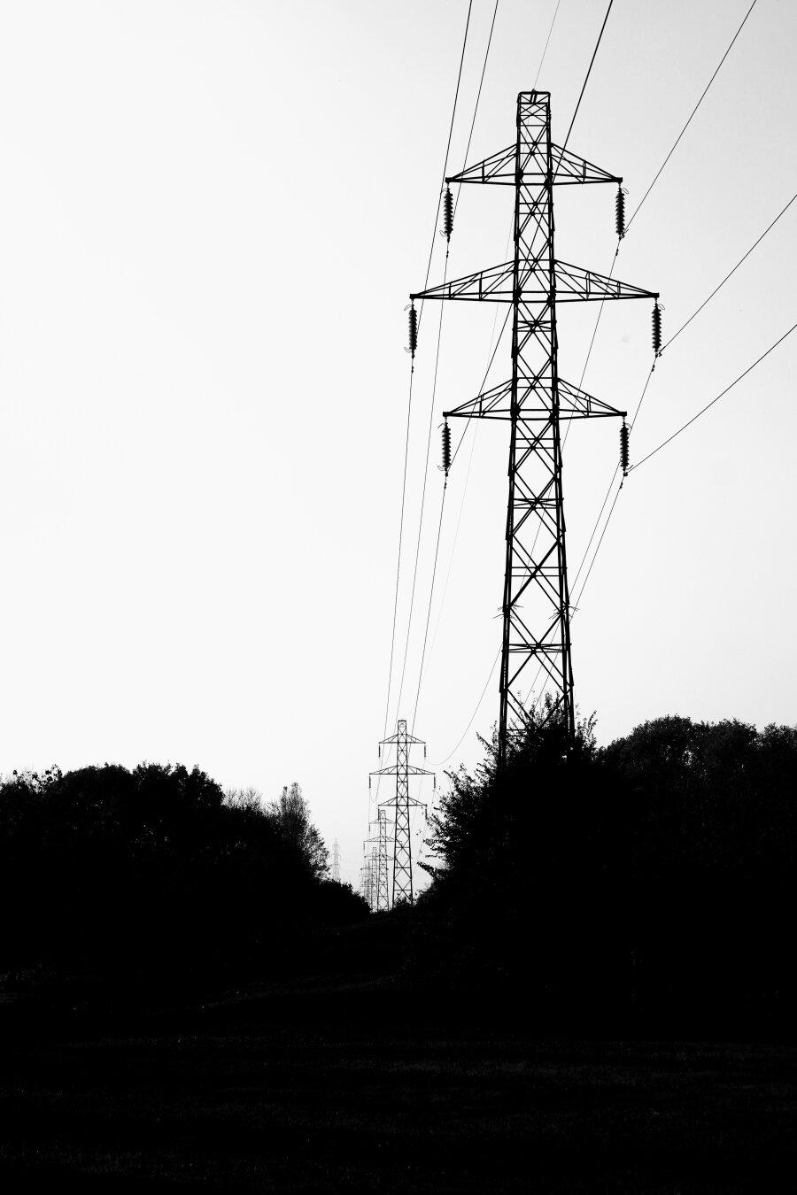 #MinimalMonday #pylons #photography #blackandwhite #classicmono #italy