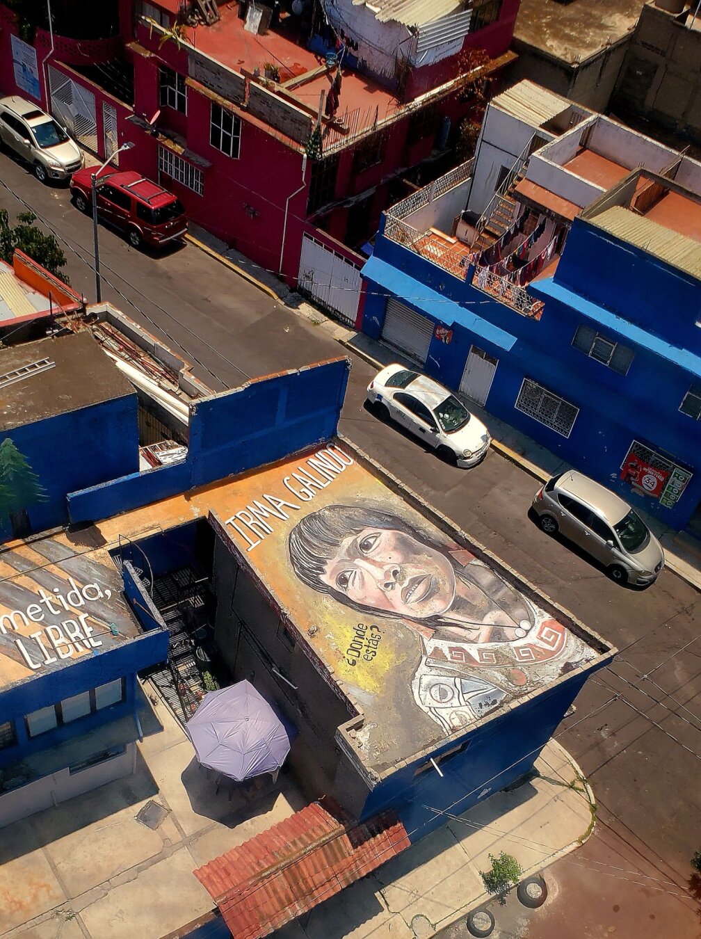 Artwork by unknown artist visible from the Cablebús gondolas as they glide over Iztapalapa in Mexico City