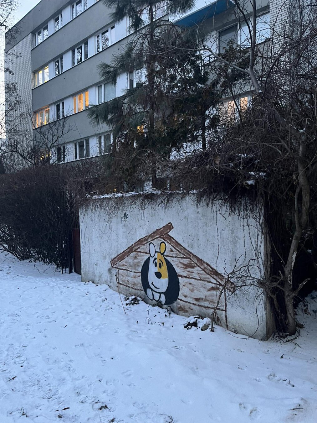 Artwork by unknown artist in Warsaw, Poland