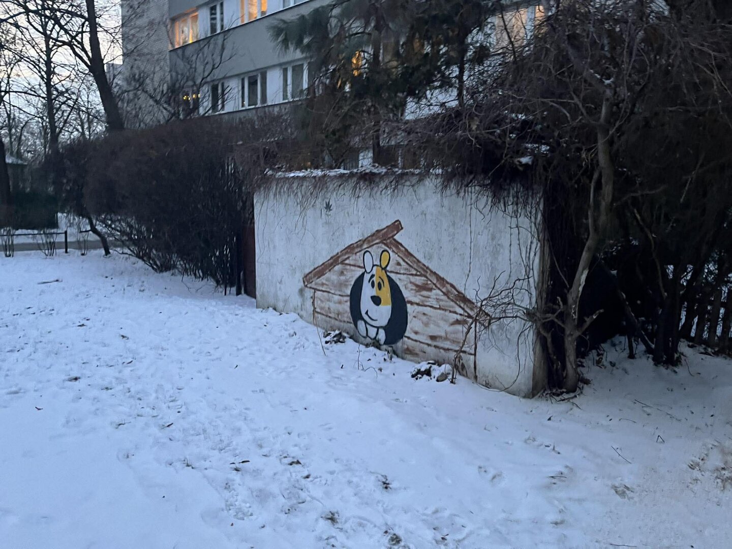 Artwork by unknown artist in Warsaw, Poland