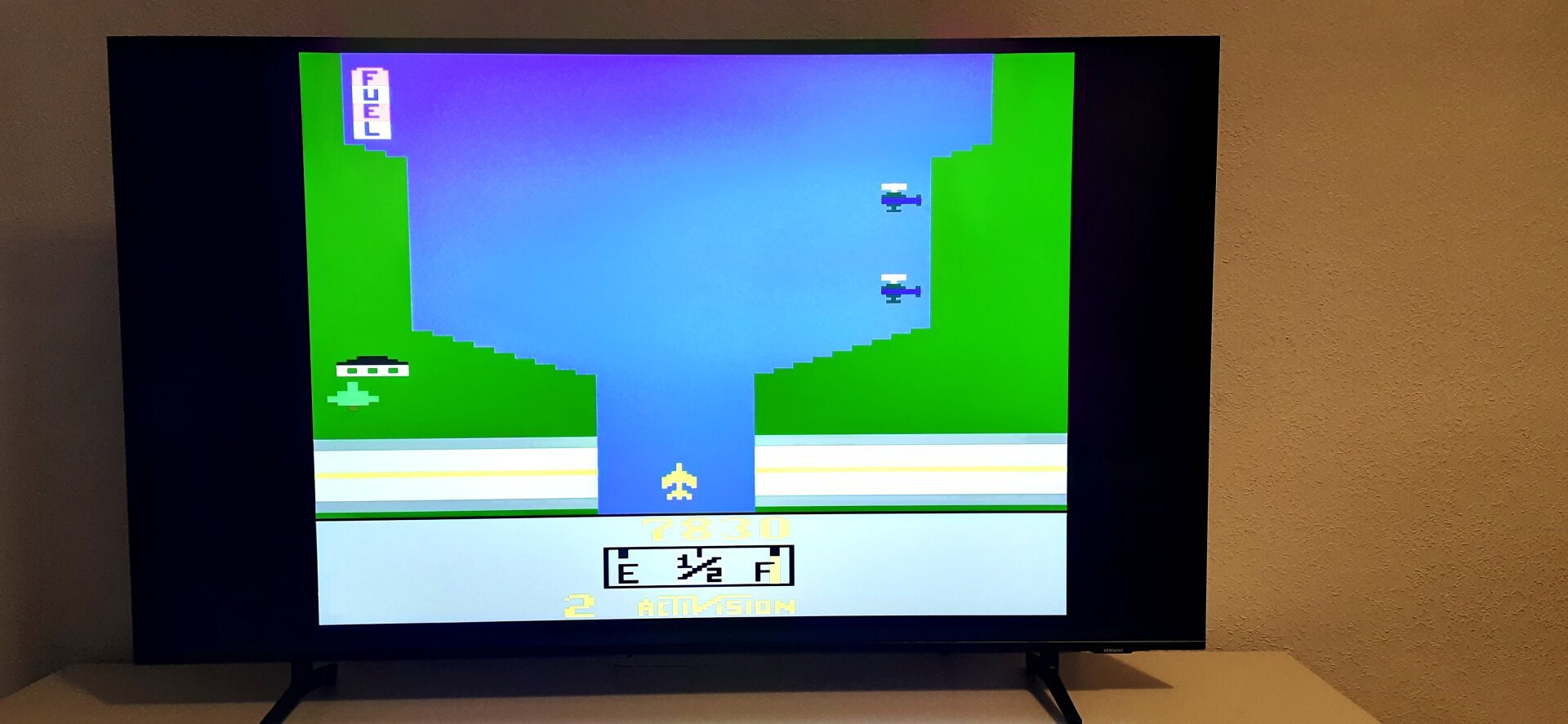 River Raid screenshot played on NES mini