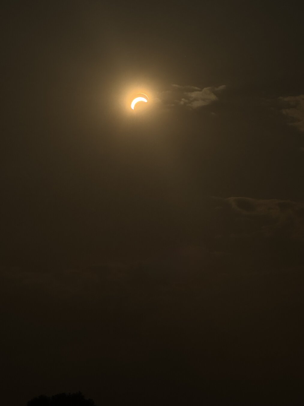 we like the #moon cos it is close to us
#eclipse #chester