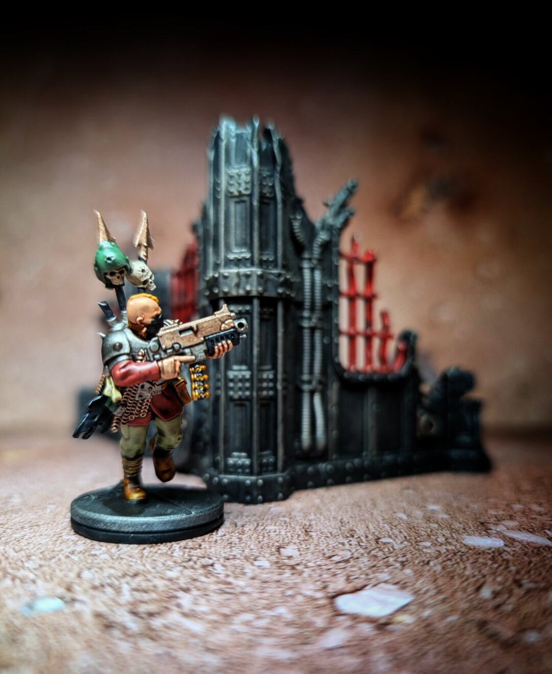 Action shot of Bolter-armed traitor guard coming around the corner of a ruin.