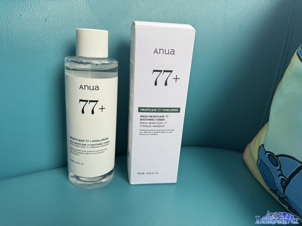 A box and bottle of ANUA Heartleaf 77 Toner.