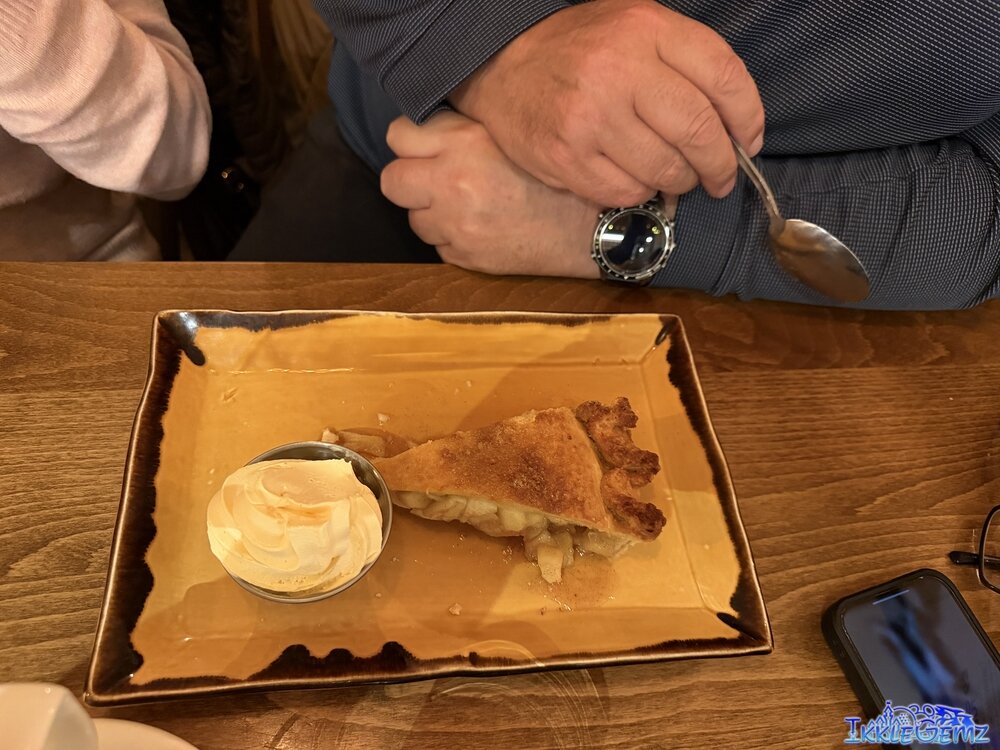 Crispy Apple Pie and ice cream