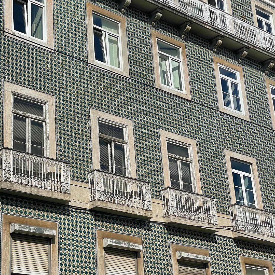 House in Lisboa covered with tiles