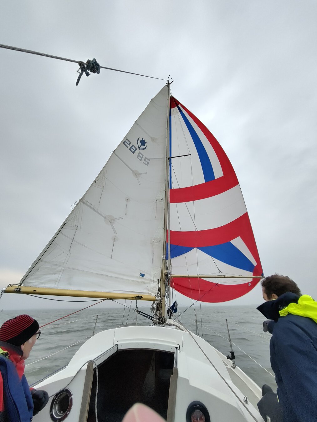 Sailboat, contest 28, main sail and spinnaker