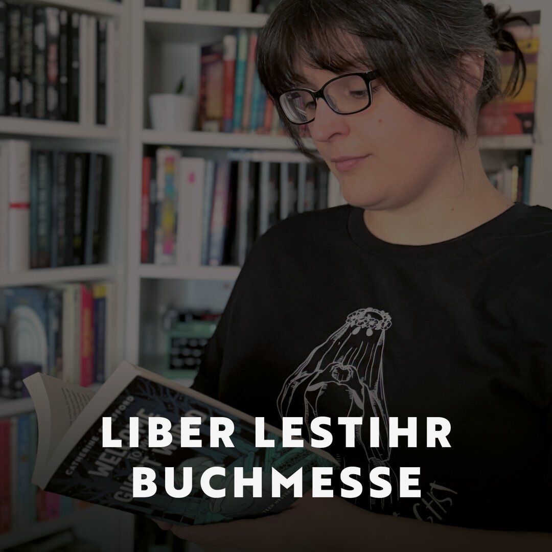 Im Hintergrund eine Frau vor einem Bücherregal, die in einem Buch liest. Darauf der Text: Liber Lestihr Buchmesse