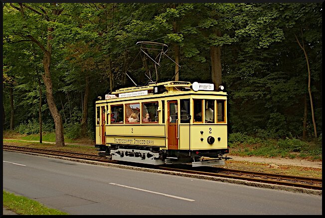 Von der Woltersdorfer Straßenbahn war zum 120jährigen Jubiläum der Strausberger Eisenbahn der von O&K im Jahr 1913 gebaute Tw 2 zu Gast. Am 17.08.2013 absolvierte er Pendelfahrten zwischen dem S-Bahnhof und dem Depot in Strausberg.