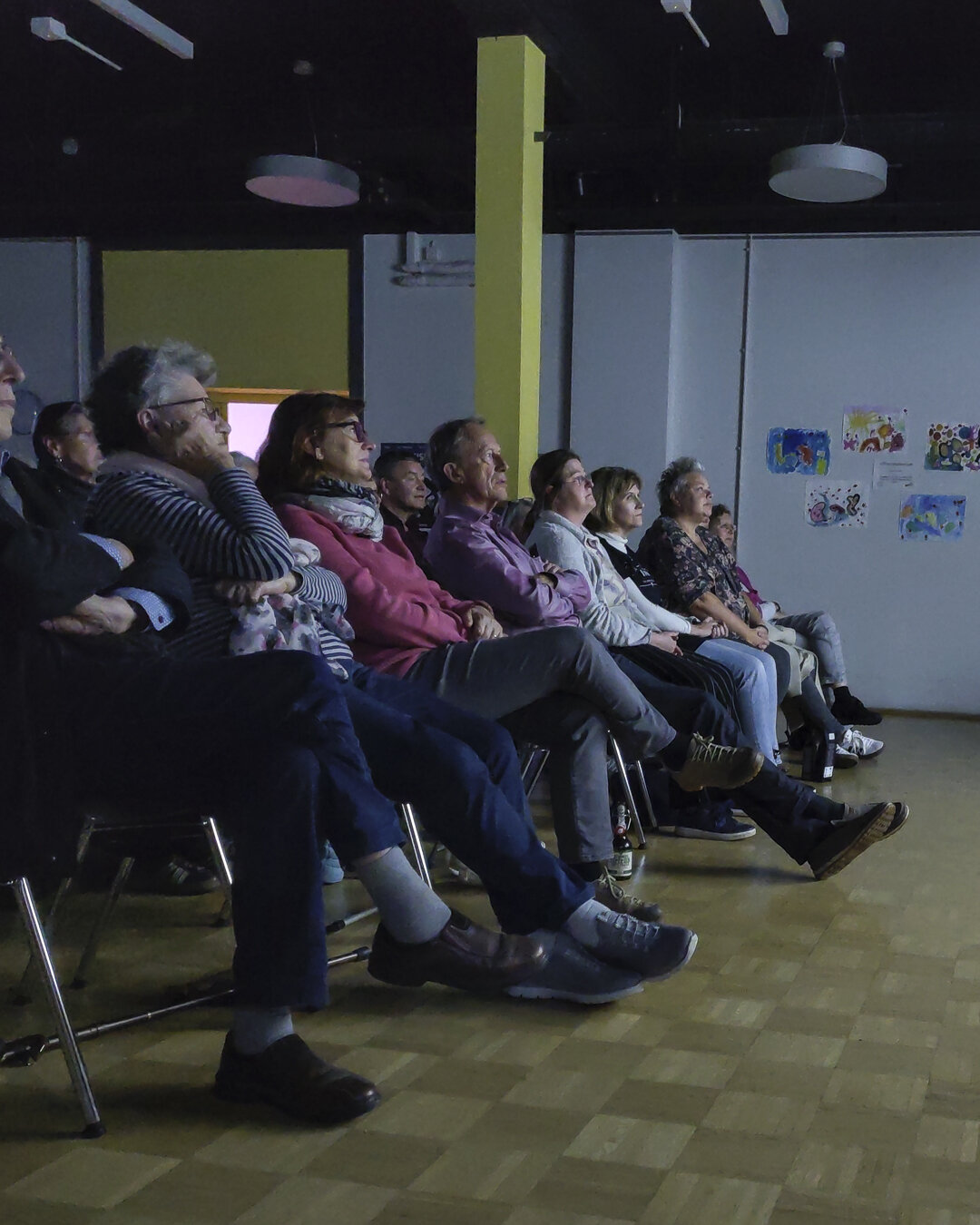 Faszinierte ZuschauerInnen in Botnang
