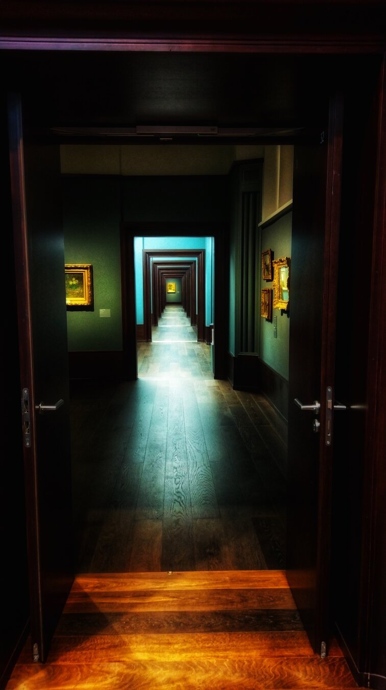 Photo of dark corridors at Kunstmuseum Hamburg