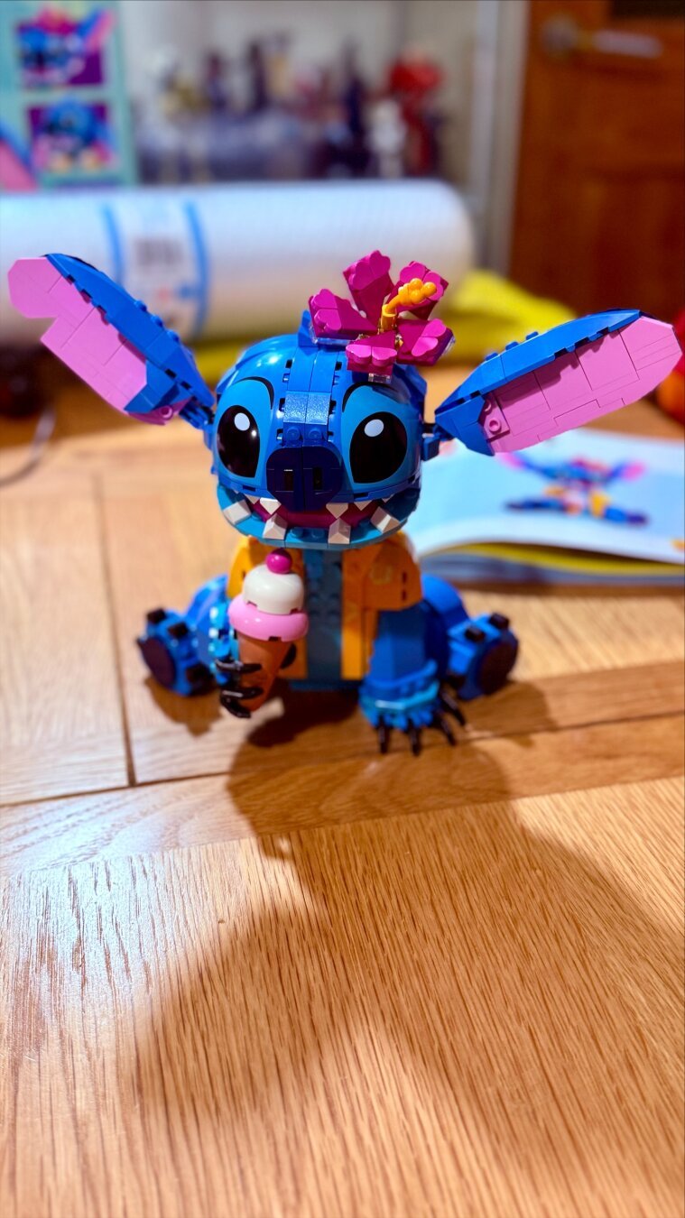 LEGO Stitch.