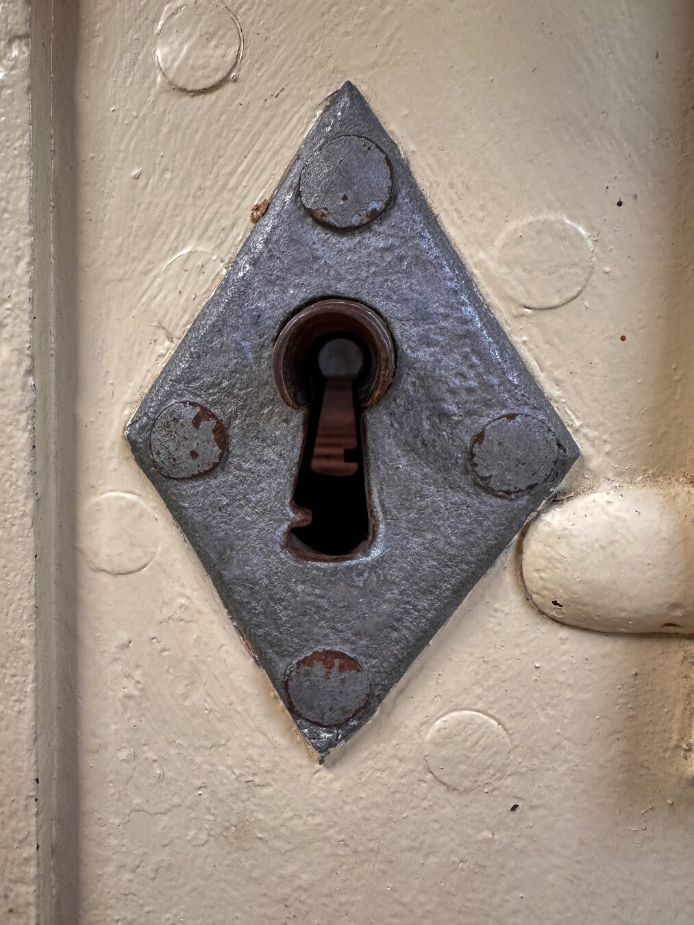 The keyhole I looked through