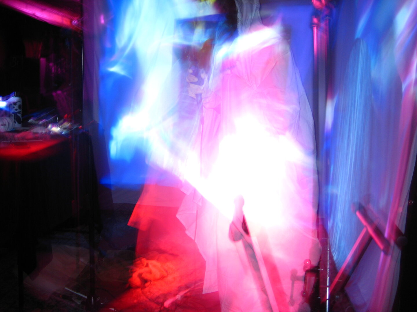 girls rituals performing at handlebar