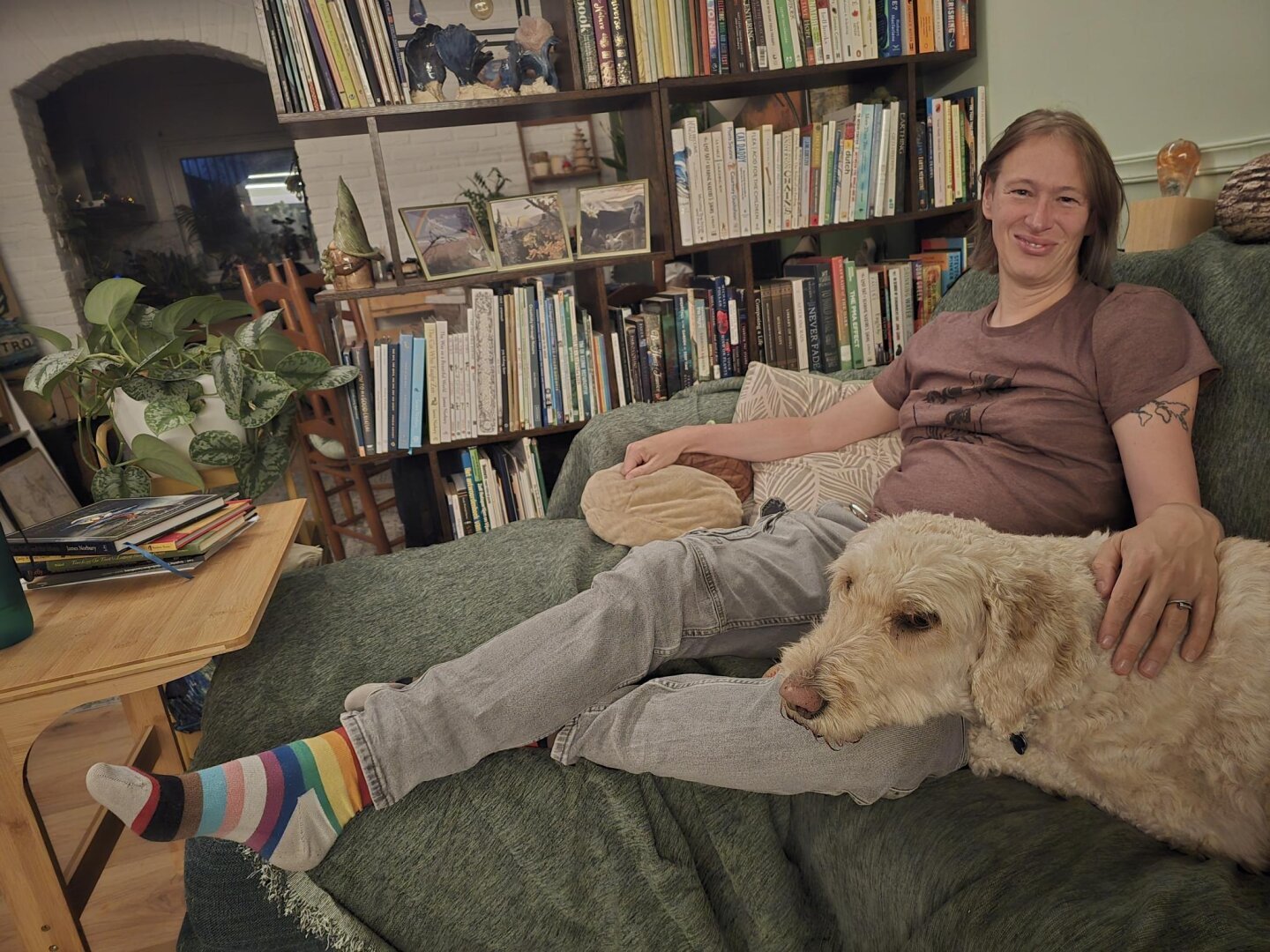 I spent last weekend at dear Leslie's place while she had some guest dogs over 😊
I'm not that much of a dog person but I love spending time with Leslie 💚