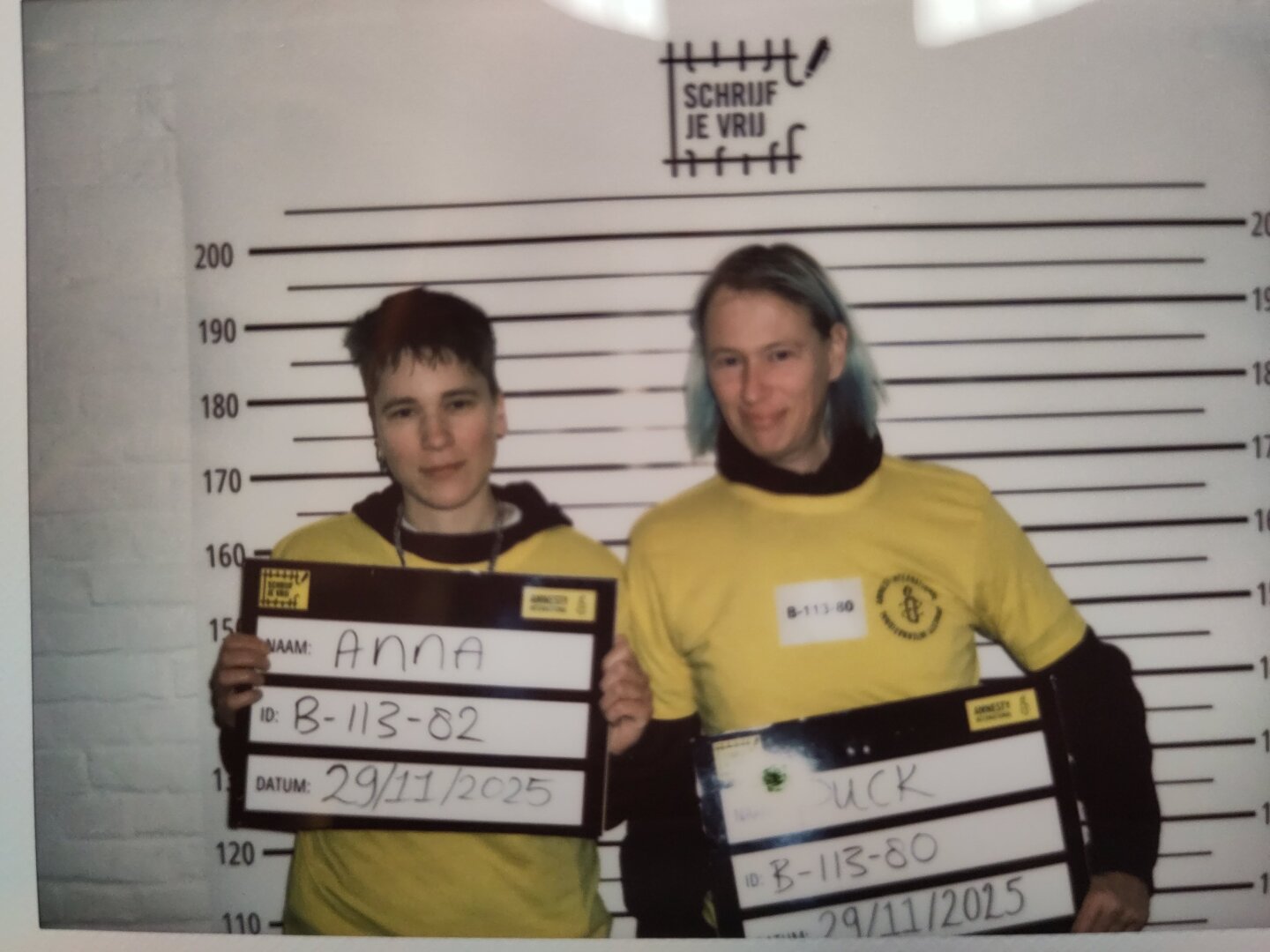 @ 2ysbeth @SloaneFragment the cult of @jk_rowling got a child sexually assaulted. @ Daily Mail Online @ @MailOnli... - 17 Sep British girl, 15, is forced to strip in front of Egyptian security guards because they didn't believe she was female due to her short hair trib.al/RZgGmaO 7:47 AM - 18 Sep 24 - 2.3M Views 6,961 Reposts 381 Quotes 85.7K Likes