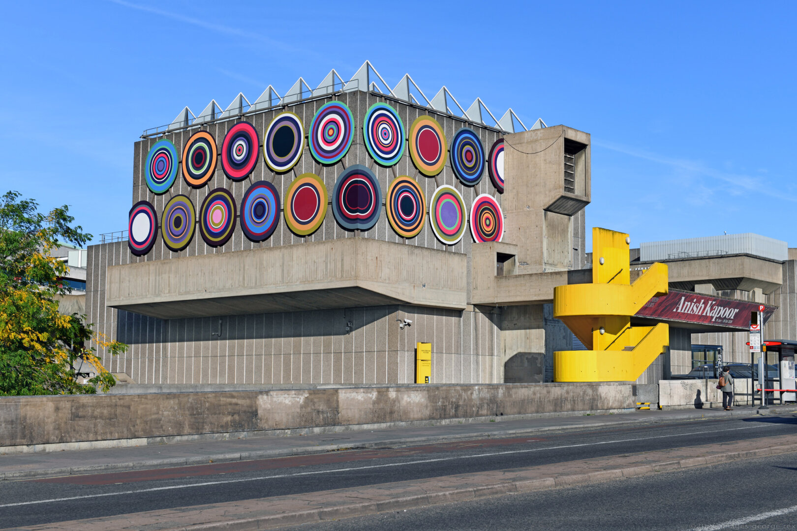 Photo of the Hayward gallery seen from Waterloo Bridge. Designed by the LCC/GLC Department of Architecture Special Works Group, opened 1968. Grade 2 listed. London Borough of Lambeth.