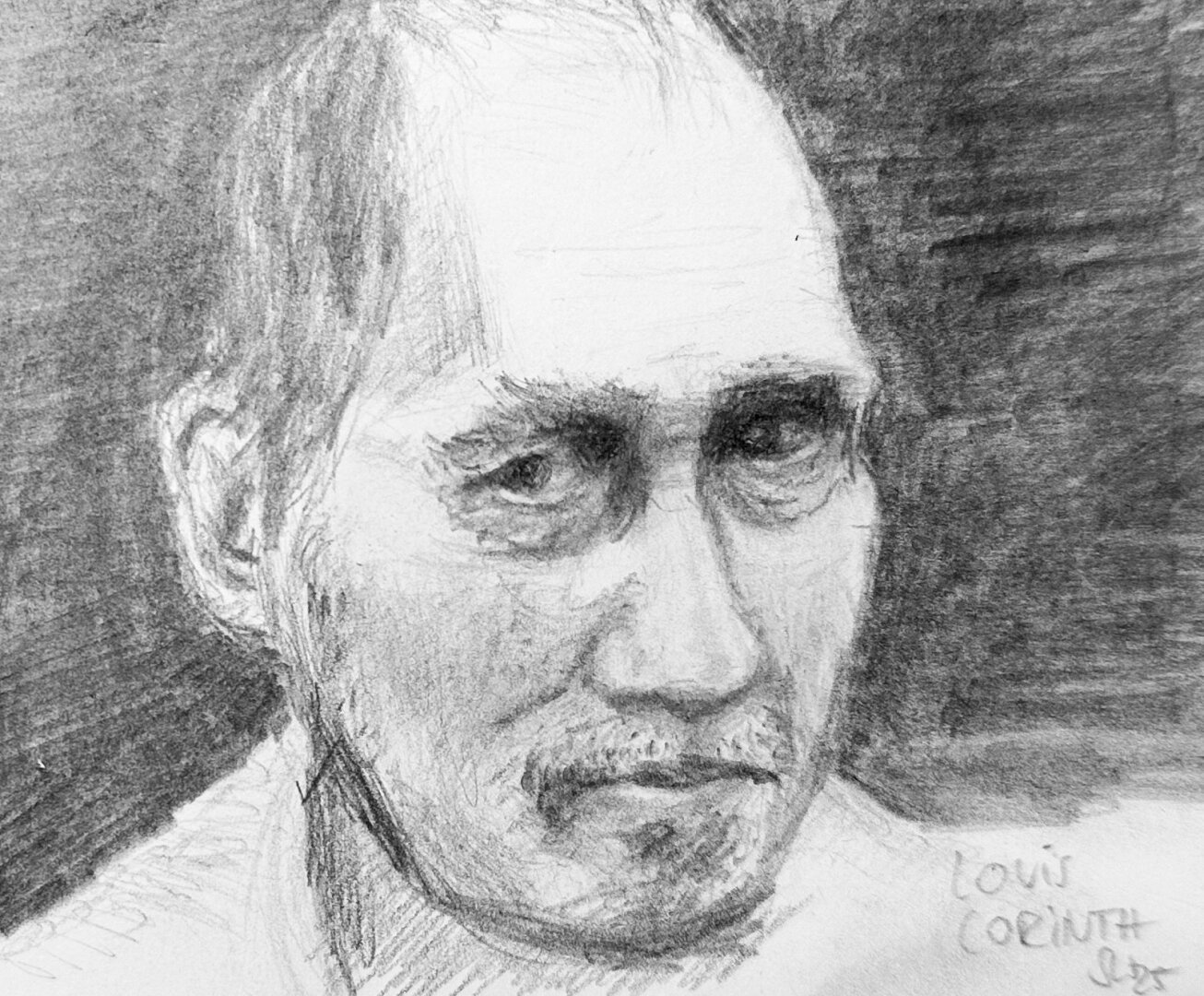 Pencil sketch, Three-quarter view portrait.
We see the portrait of an elderly man who appears to be looking slightly mischievously into the camera