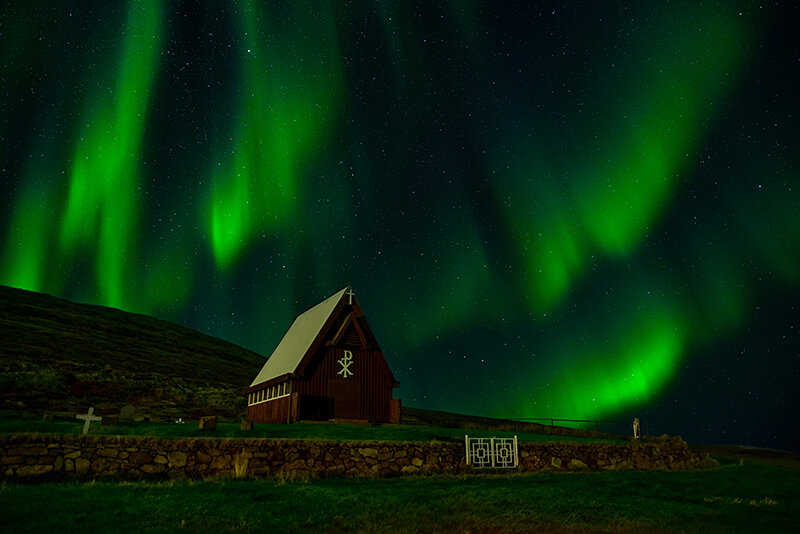 Northern lights in Melgraseyrarkirkja