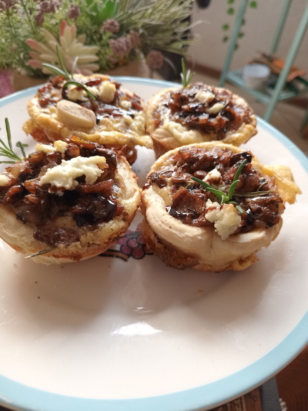 rosemary mushroom and goat cheese tarts