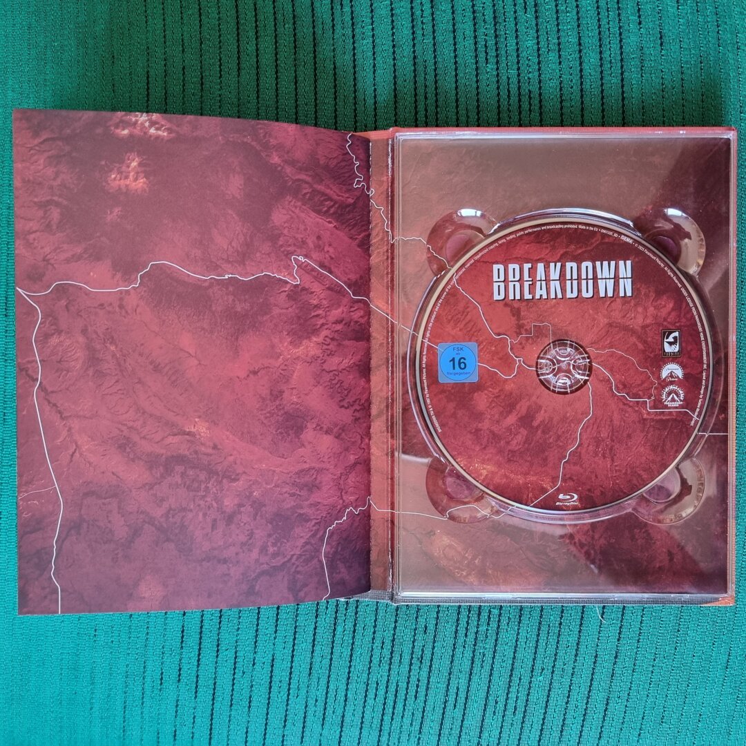 last page (with tray on right side).