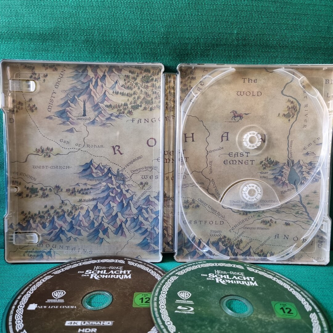 Opened up steelbook (without disks)