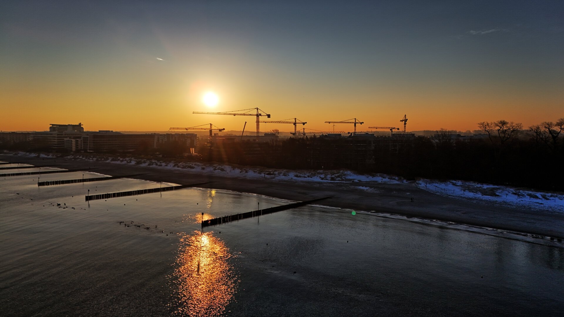 Żurawie, Kołobrzeg