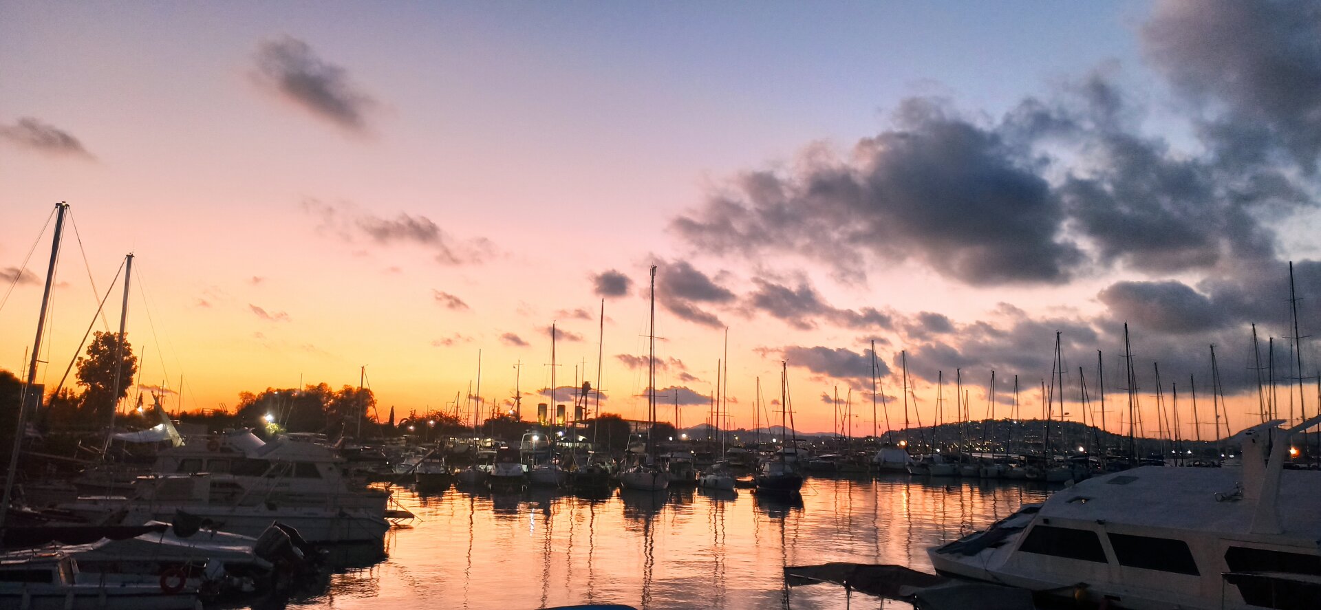 Bir günbatımı fotoğrafı