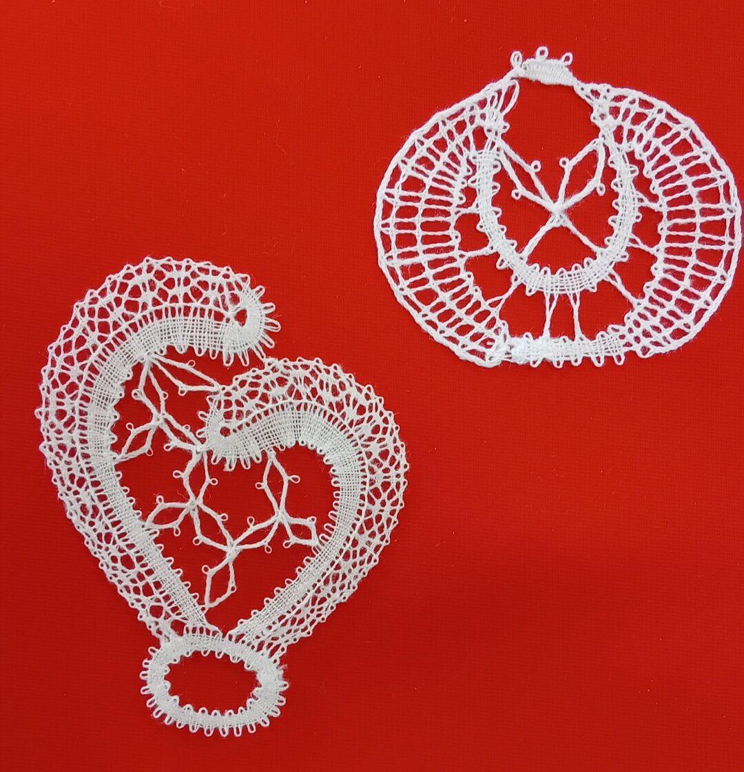 Bobbin lace