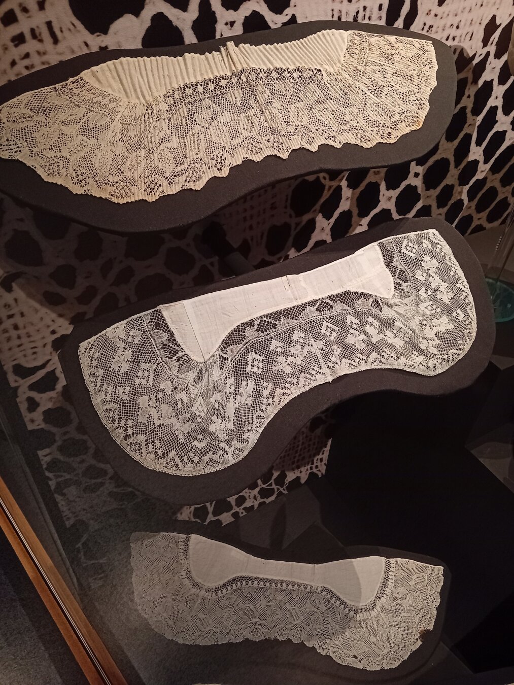 Lace pieces for hats