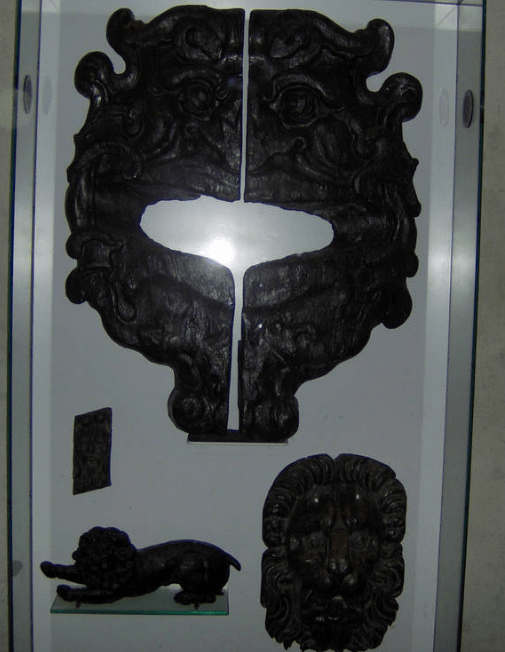 Wooden elements from the Vasa, wood nearly black