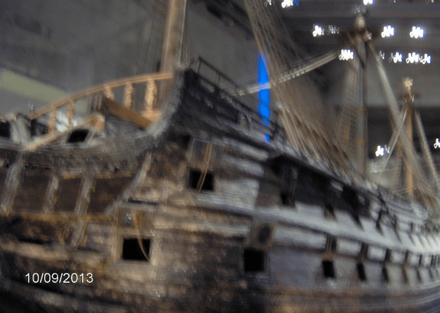 Photo of the Vasa from the back, blurry