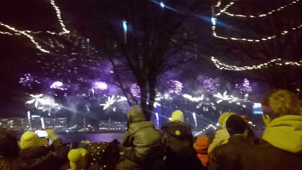 A shaky pic of light and purple fireworks