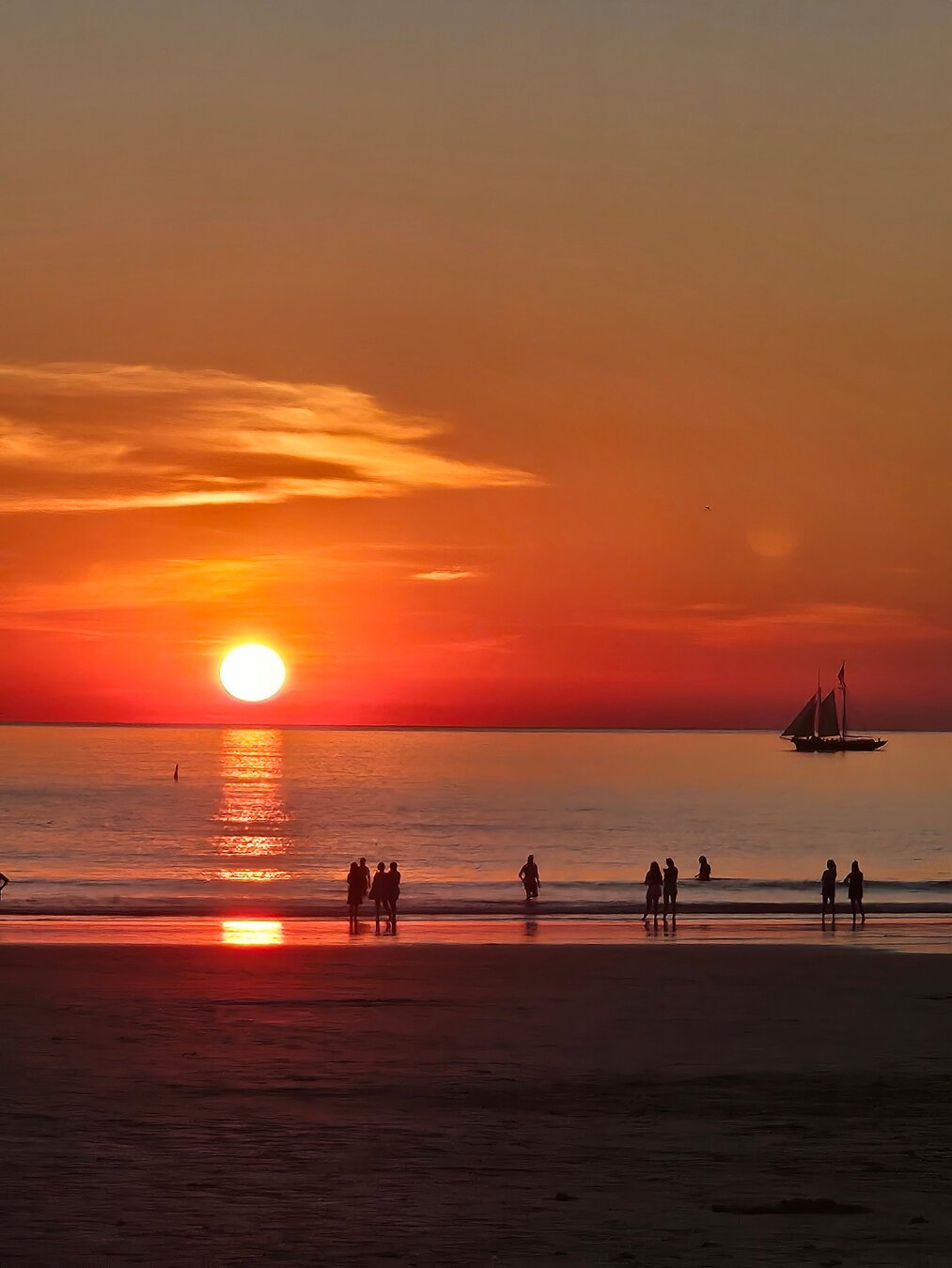 🌞 Chapter Fifteen — Sunsets Were Religion Here

Every evening the town gathered on the sand.
The sun melted into the ocean, and for a few minutes, everything stopped.
We didn’t worship the sun — we shared it.

#SunsetVibes #BroomeLife #BeachMagic #MalikasRealm