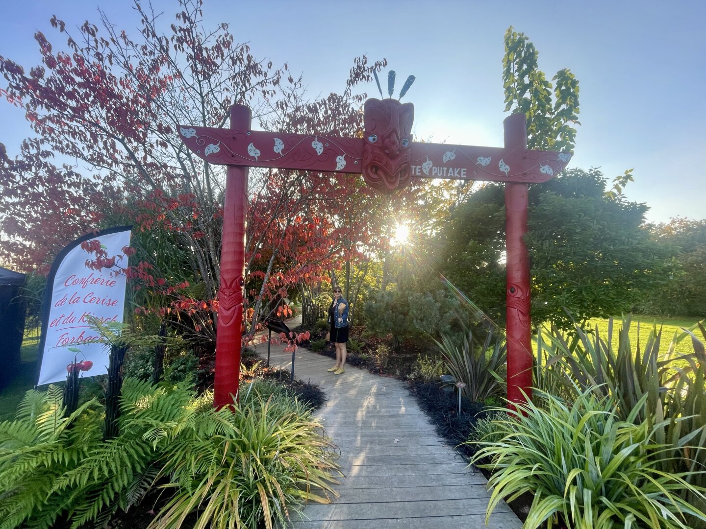 Porte/arche japonaise rouge