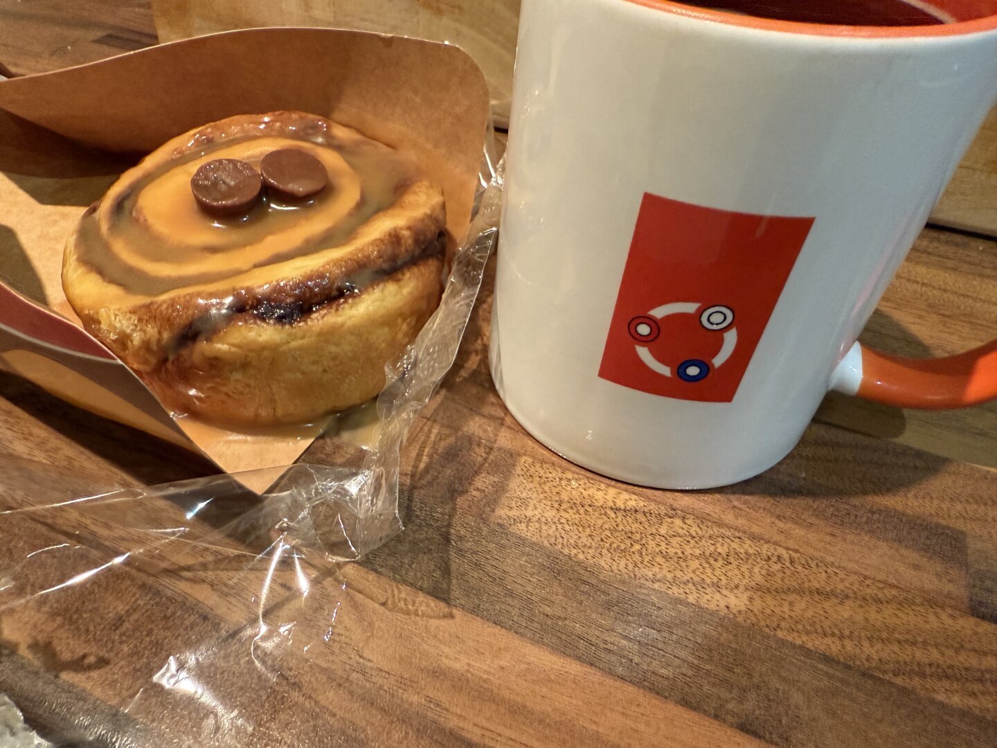 Rolo cinnamon bun and coffee in my Ubuntu mug