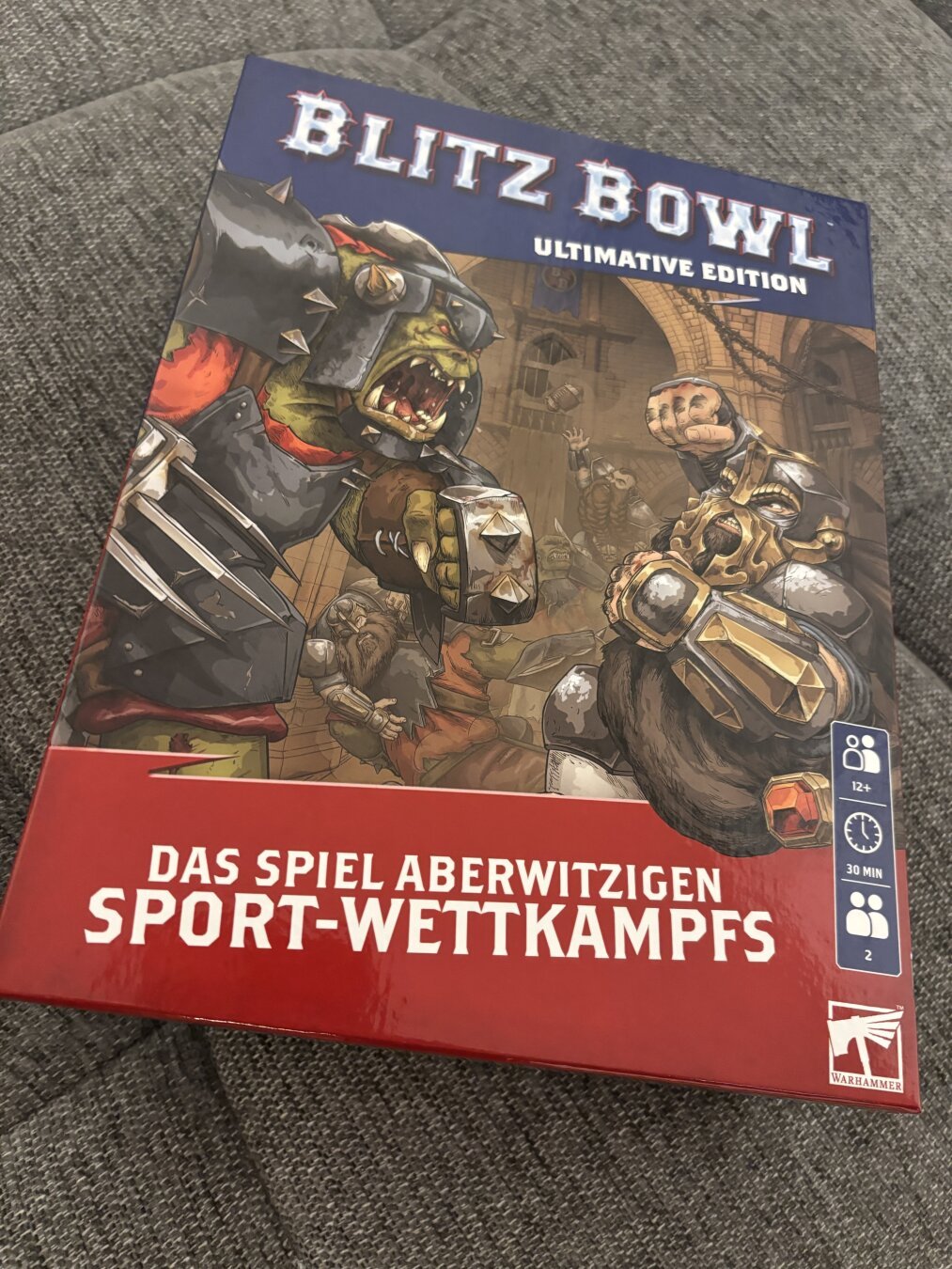 die verpackung des brettspiels blitz bowl